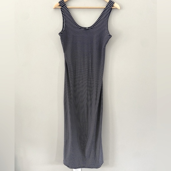 BB Collection Black And White Stripped Soft Stretchy Column Sleeveless Dress - Picture 1 of 3